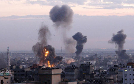 Hình ảnh một vụ không kích của Israel vào Dải Gaza.